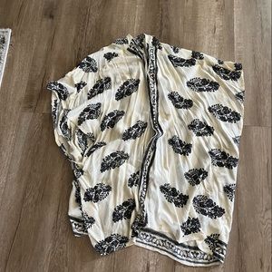 Black and white kimono